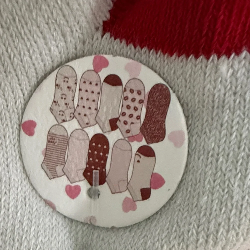Jessica Simpson Red and White No Show Socks